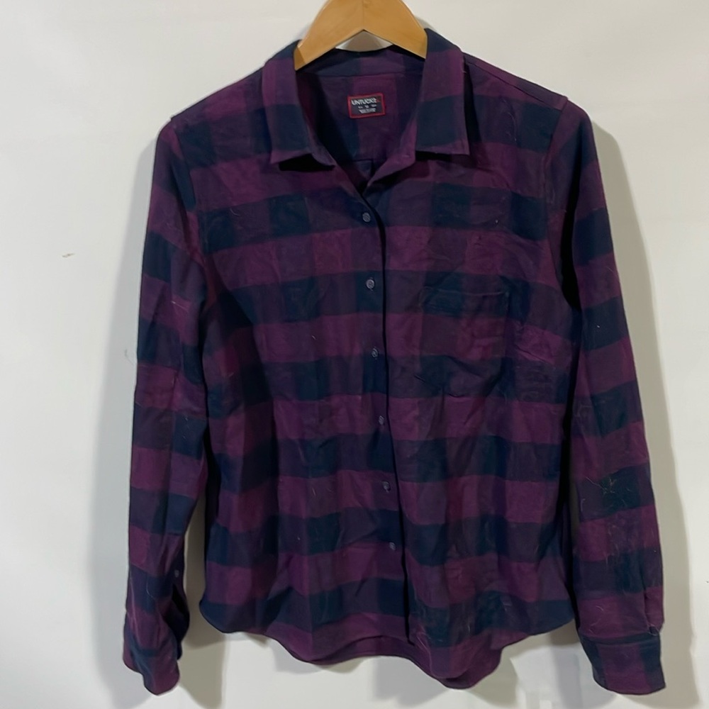 Untuckit plaid button down shirt